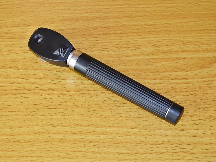 original-neuf-otoscope-neuf.JPG