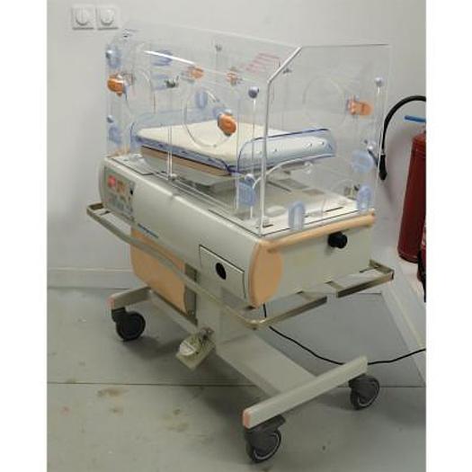 Used INCUBATOR MEDIPREMA MP5 ISIS YEAR 2000
