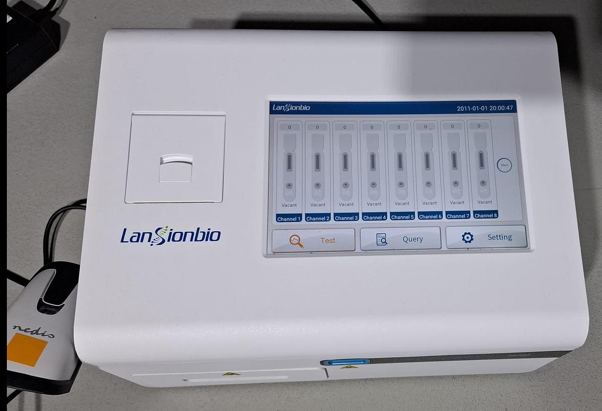 POCT ANALYZER LS-2100 Dry Fluorescence Immunoassay Analyzer (8 channels)