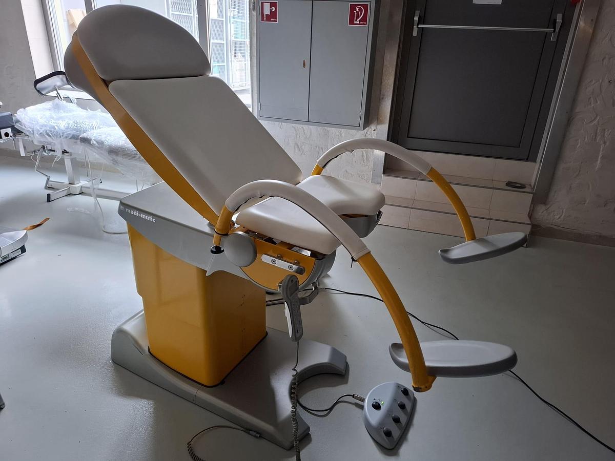 D'occasion TABLE DE GYNECOLOGIE SCHMITZ