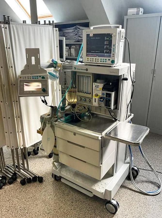 original-d-occasion-station-complete-respirateur-d-anesthesie-mobile-datex-ohmeda-aestiva-5-7900.jpg