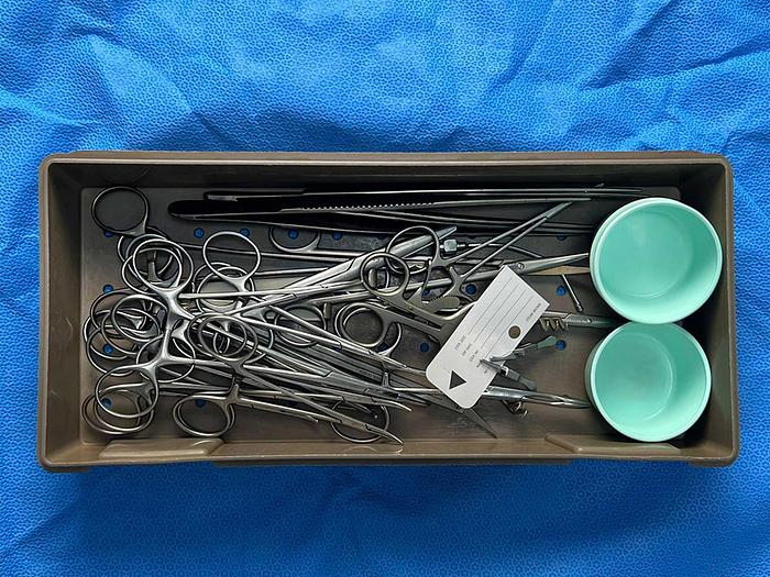 Used ARTERIOVENOUS FISTULA BOX (AVF)