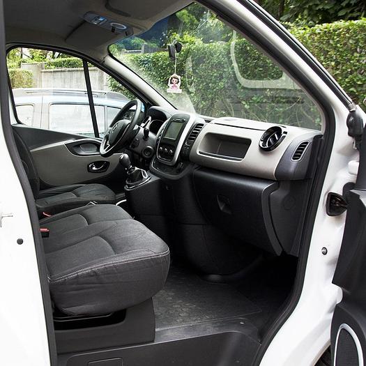 Used AMBULANCE RENAULT TRAFFIC AMENAGÉ