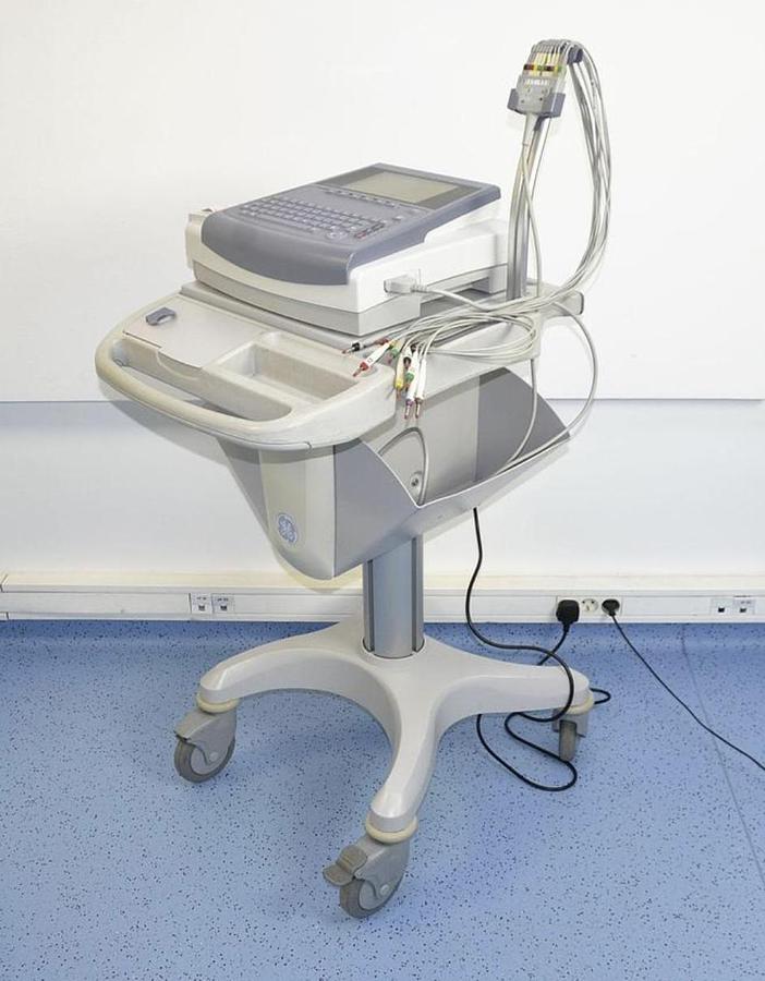 D'occasion ECG ELECTROCARDIOGRAMME GENERAL ELECTRIC MAC 1600