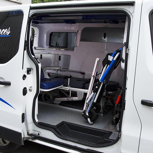 Used AMBULANCE RENAULT TRAFFIC AMENAGÉ