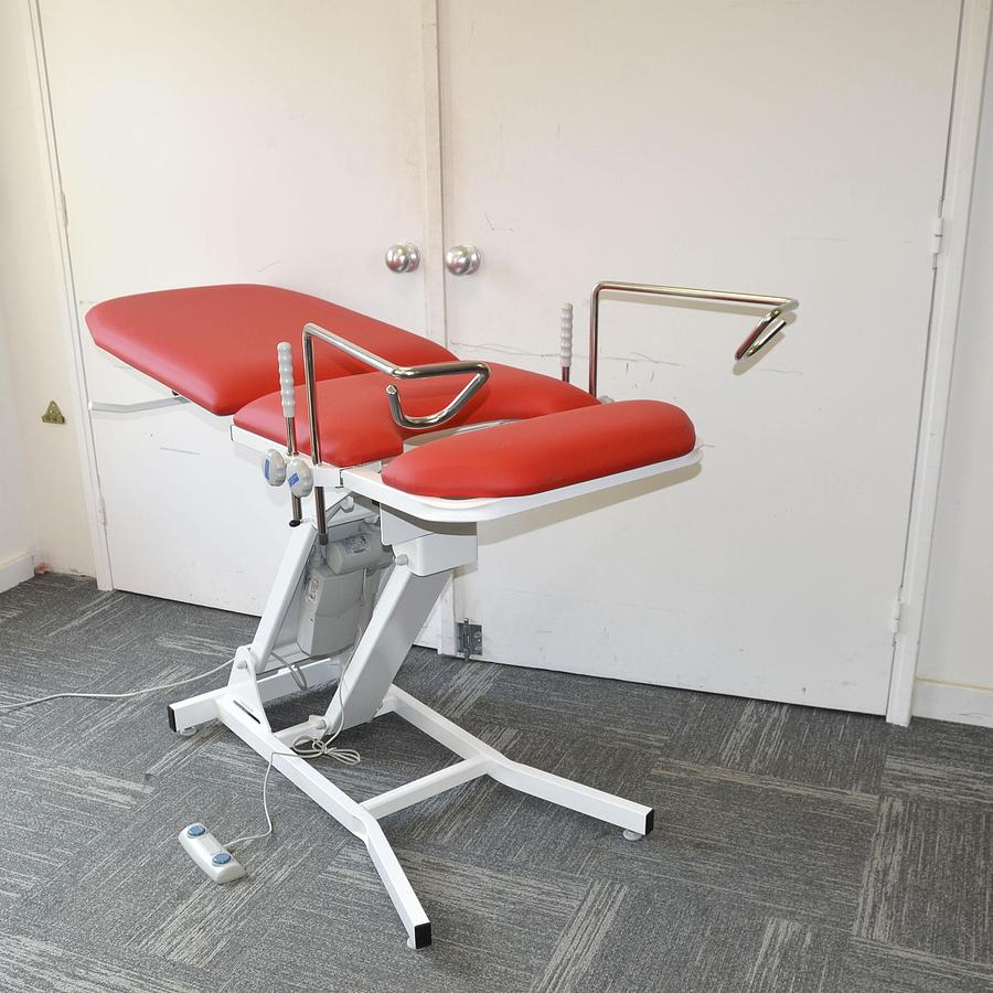 FAUTEUIL GYNÉCOLOGIQUE ÉLECTRIQUE BEAUMOND PROMOTAL