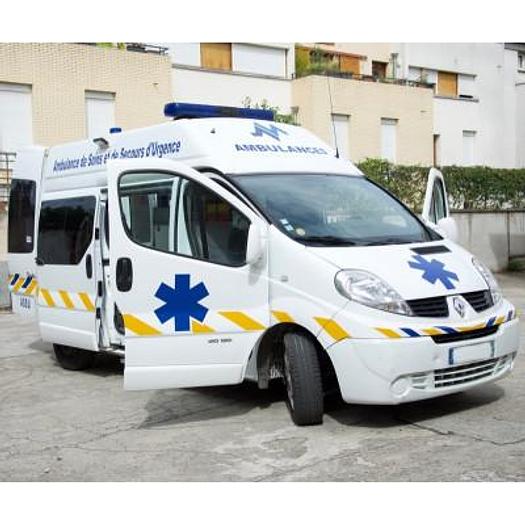 Used AMBULANCE RENAULT TRAFFIC