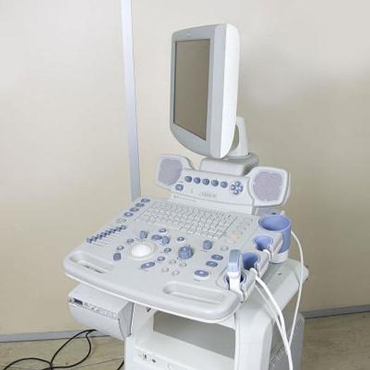 Used LOGIQ A5 GENERAL ELECTRIC ULTRASOUND SCANNER WITH FLAT SCREEN
