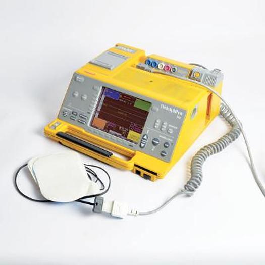 Used WELCH ALLYN AUTOMATED EXTERNAL DEFIBRILLATOR MODEL PIC