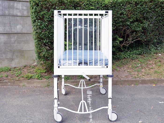 Used OOSTWOUD ADJUSTABLE CHILDREN’S BED