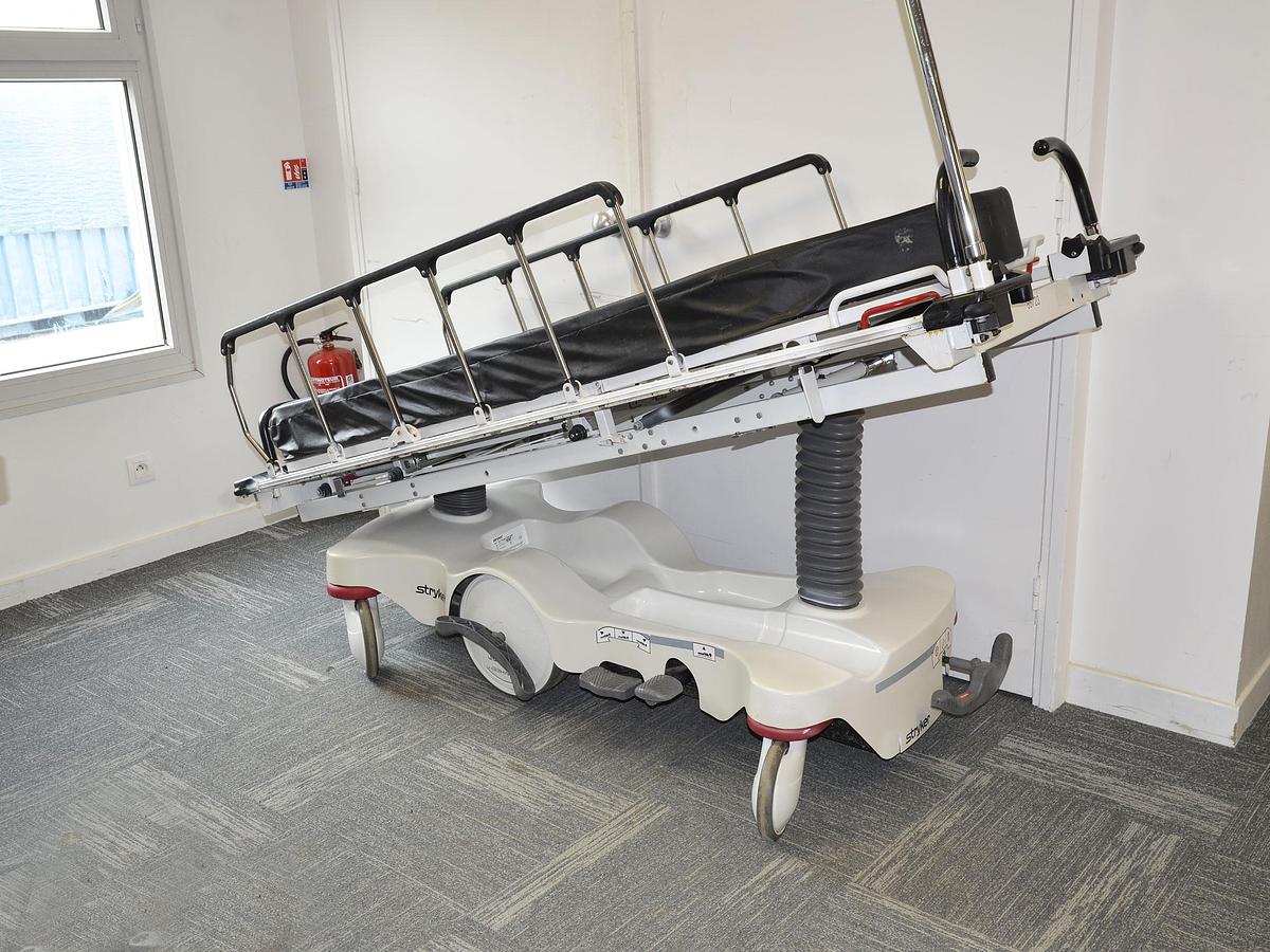 D'occasion STRYKER TRAUMA CART model 1037