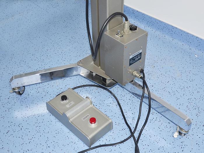 Used TOPCON OMS 50 OPERATING MICROSCOPE WITH SLIT LAMP