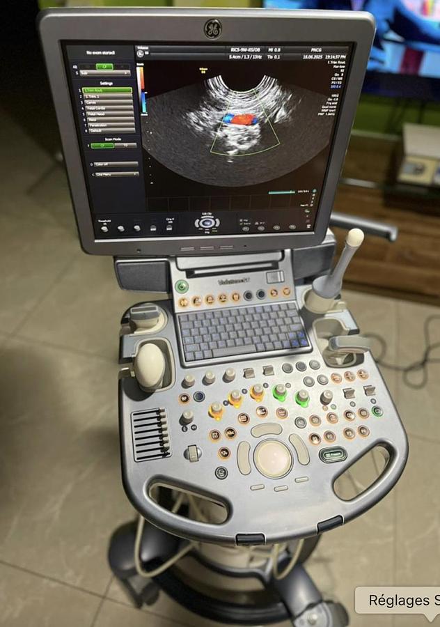 D'occasion ECHOGRAPHE GYNECOLOGIQUE VOLUSON S6 AVEC 4 SONDES