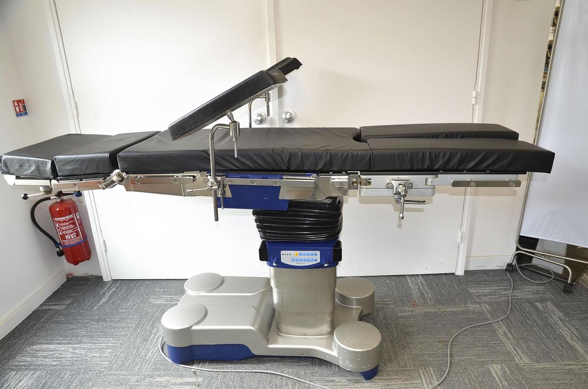 D'occasion TABLE D'PÉRATION MAQUET ALPHAMAXX 1133