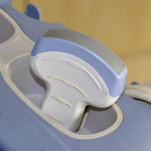 Used GENERAL ELECTRIC VOLUSON-i PORTABLE ECHOGRAPHY ON TROLLEY WITH 2 CONVEXAL AND ENDOVAGINAL PROBES