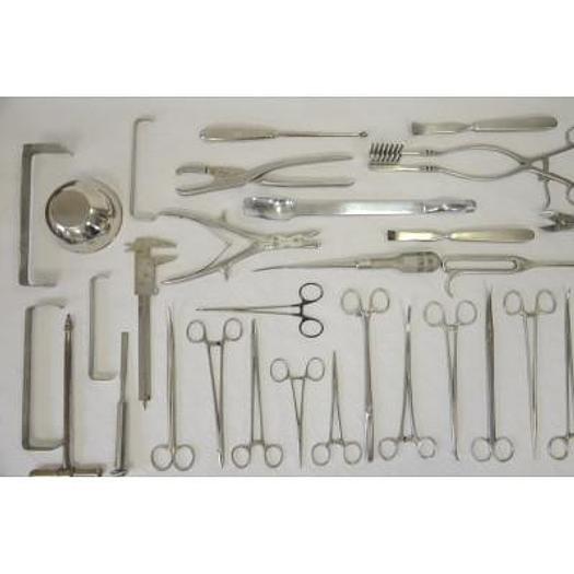 Used INTERMEDIATE PROSTHESIS BOX