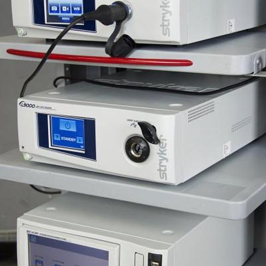 Used STRYKER ENDOSCOPY COLUMN WITH 26'' FLAT SCREEN