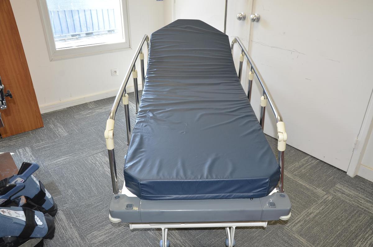 D'occasion HUNTLEIGH LIFEGUARD PATIENT TRANSPORT TROLLEY