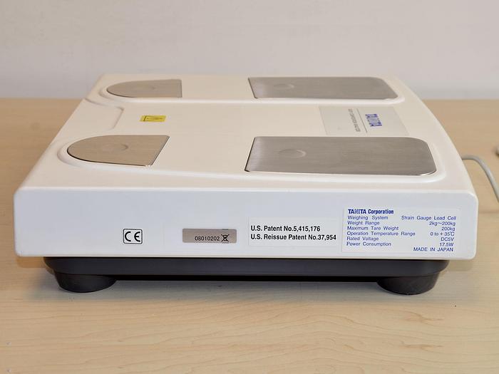 original-d-occasion-balance-impedancemetre-professionnelle-tanita-bf-300-avec-determination-d-objecti.JPG