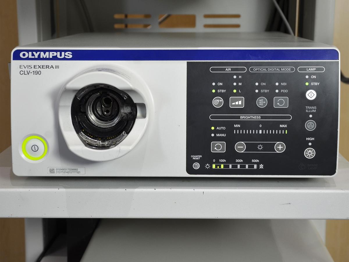 D'occasion OLYMPUS EXERA III CV190 VIDEO COLUMN WITH 2 ENDOSCOPES