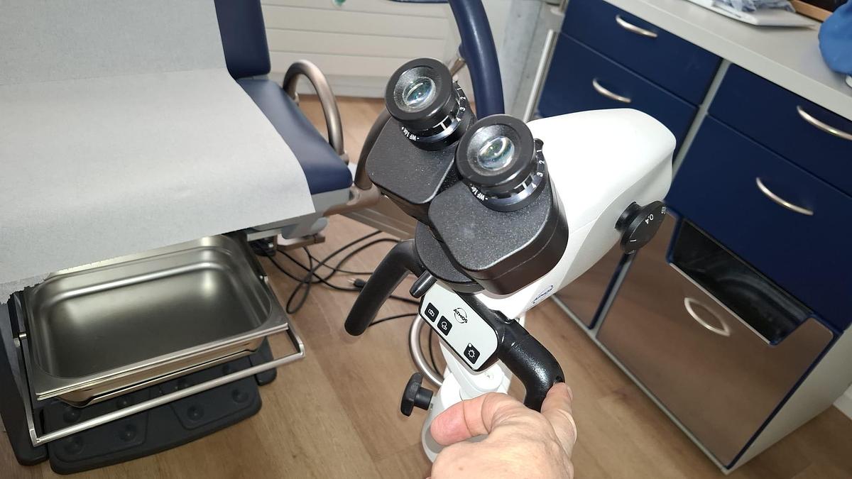 D'occasion ATMOS COMPLETE GYNECOLOGICAL SET CHAIR - DIGITAL COLPOSCOPE - FURNITURE - STOOL