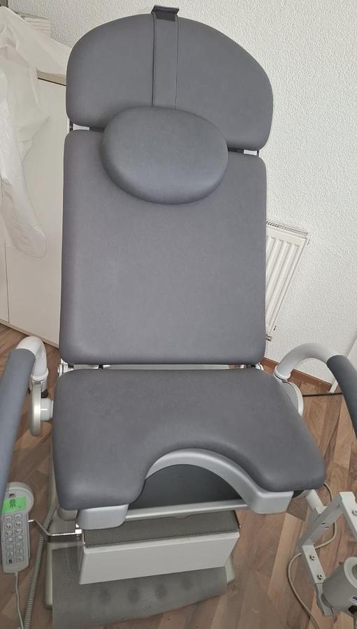 D'occasion SCHMITZ MEDI-MATIC GYNECOLOGICAL CHAIR WITH ZEISS 150FC COLPOSCOPE