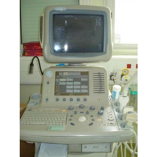 Used GE LOGIC 7 ULTRASOUND SCANNER WITH 4 PROBES