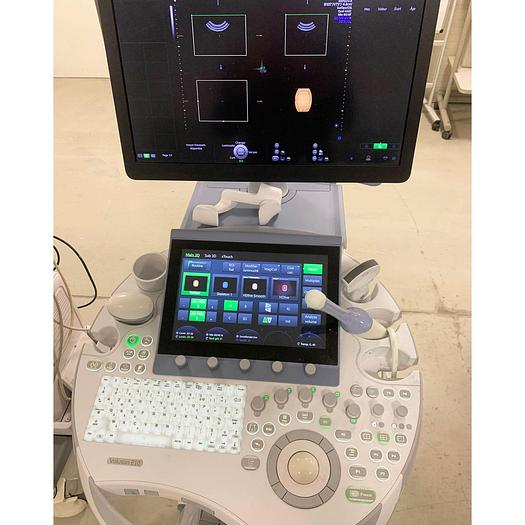D'occasion ECHOGRAPHE GENERAL ELECTRIC VOLUSON E10
