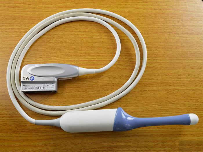 Used GENERAL ELECTRIC VOLUSON-I PORTABLE ULTRASOUND SCANNER ON CART