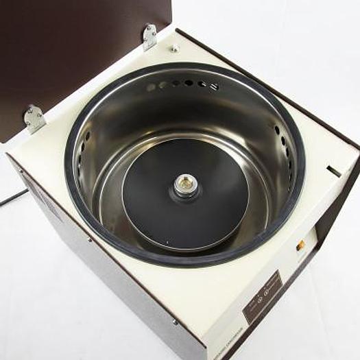 MICRO CENTRIFUGE HEMATOCRIT