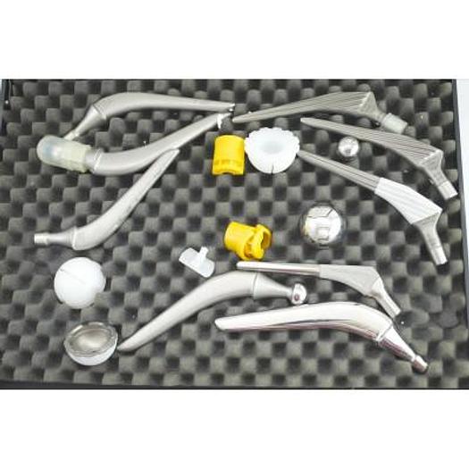 Used HIP PROSTHESIS - KIT IN CASE