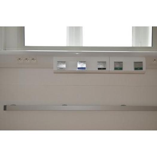 Used RECOVERY ROOM RAMP WITH 7 STATIONS EACH CONTAINING 02, NITROUS OXIDE, AIR, 2 X VACUUM