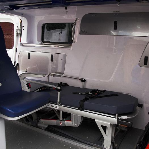 Used AMBULANCE RENAULT TRAFFIC AMENAGÉ