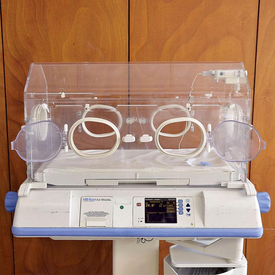 D'occasion HILL ROM AIR-SHIELDS ISOLETTE C2000 INCUBATOR