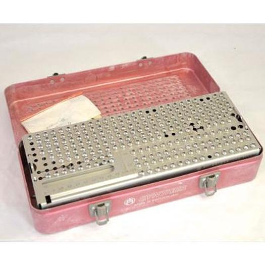 Used ORTHOPEDIC BOX WITH SCREW SET