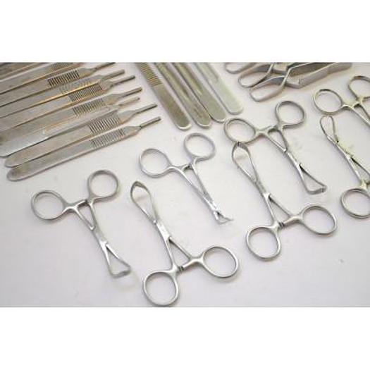 Used BOX WITH VARIOUS HEART-SHAPED PLIERS, BULLDOG, SCALPELS, ETC...