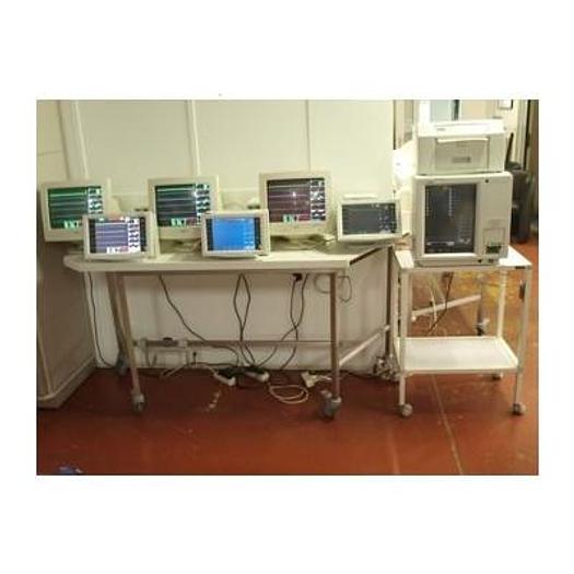 Used FUKUDA MONITORING STATION 14 MONITORS MULTI 1 STATION