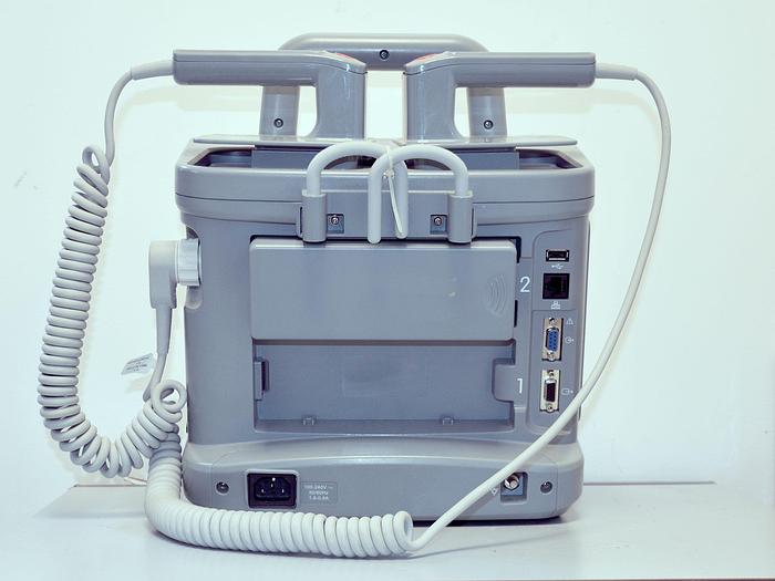Used MINDRAY D6 DEFiBRiLATOR