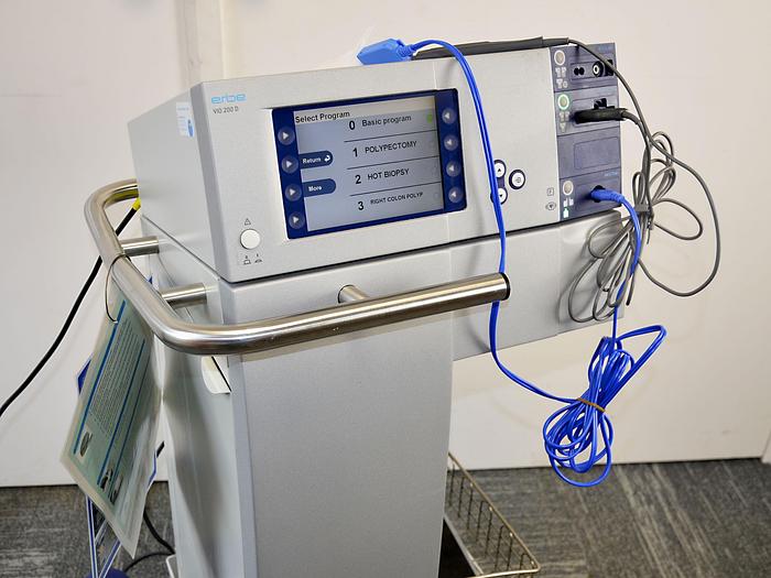 D'occasion BISTOURI ERBE VIO 200 D SUR CHARIOT