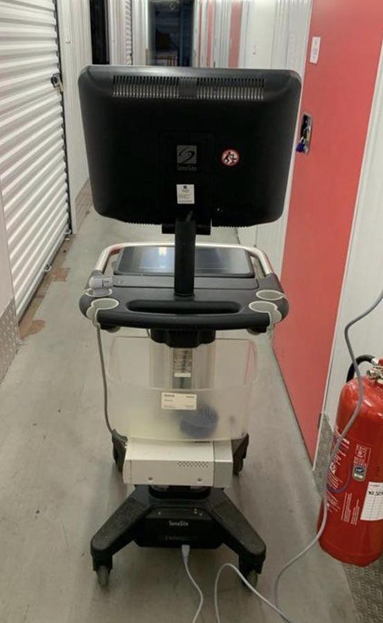 D'occasion ECHOGRAPHE SONOSITE X-PORTE AVEC SONDES ABDOMINALE, LINEAIRE et ENDOVAGINALE