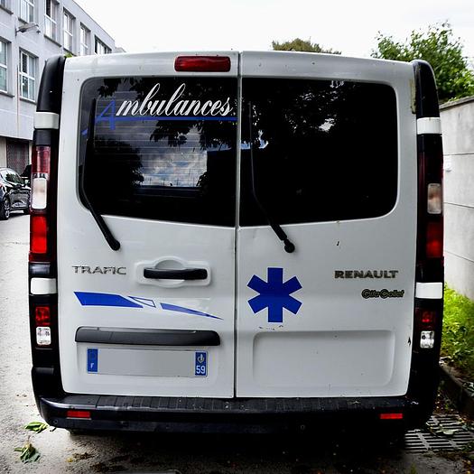 Used AMBULANCE RENAULT TRAFFIC AMENAGÉ