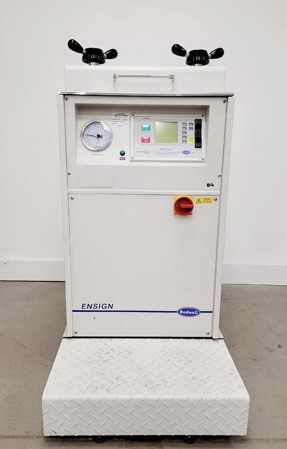 D'occasion AUTOCLAVE VERTICAL RODWELL ENSIGN 125 litres 