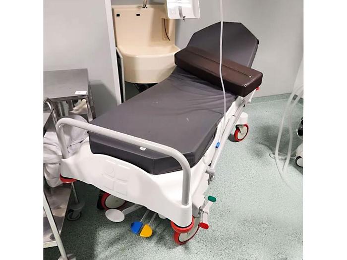 Used BMB CAREO HEIGHT-ADJUSTABLE STRETCHER CART ON HYDRAULIC COLUMNS