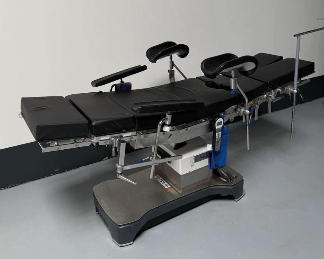 Rénové OPERATION TABLE MAQUET MEERA