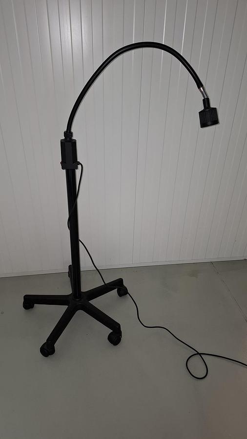 D'occasion Eclairage mobile pour examen médical SUNNEX 