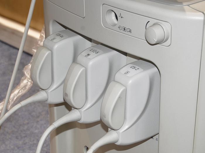 Used PHILIPS HD9 3D/4D ULTRASOUND with 4 PROBES