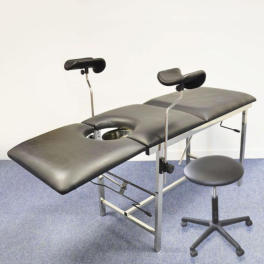D'occasion GYNECOLOGICAL CONSULTATION TABLE
