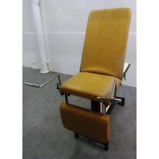 Used GYNECOLOGICAL EXAMINATION COUCH WITH STIRRUPS AND ADJUSTABLE LEG PLATE