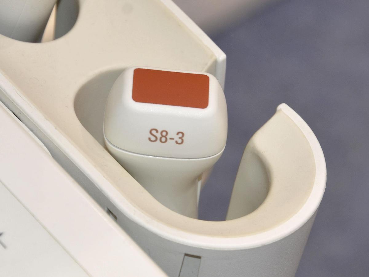 original-d-occasion-echographe-philips-hd-15-2-d-3-d-4-d-gyneco-et-radio.JPG