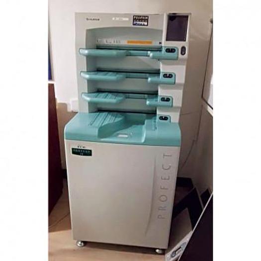 Used DIGITIZING SYSTEM WITH FUJIFILM CASSETTE PLAYER AND FUJIFILM REPROGRAPHER SUITABLE FOR RADIOLOGY AND MAMMOGRAPHY